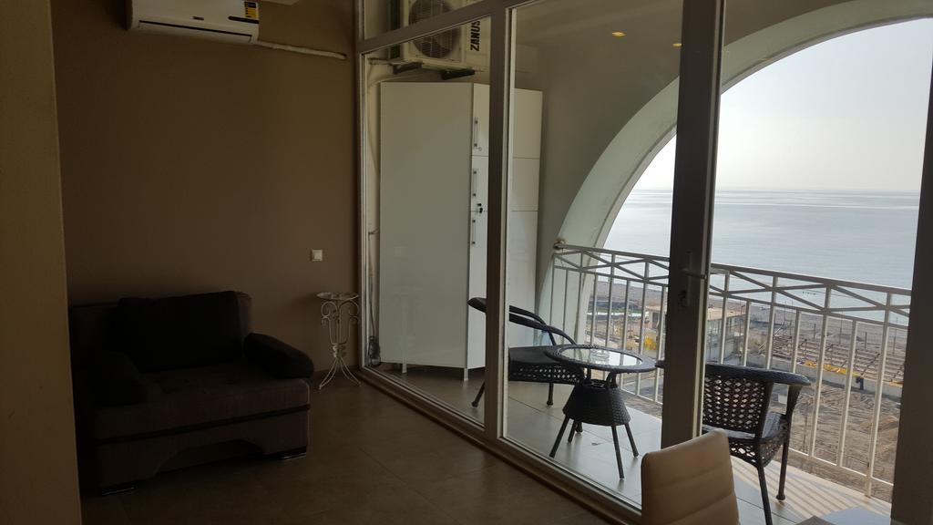 Apartment Magnolia Seaside Batumi Exterior photo
